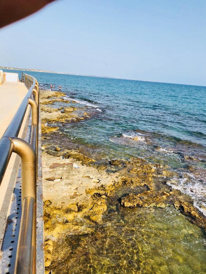 Sea Beach ポッツァッロ エクステリア 写真
